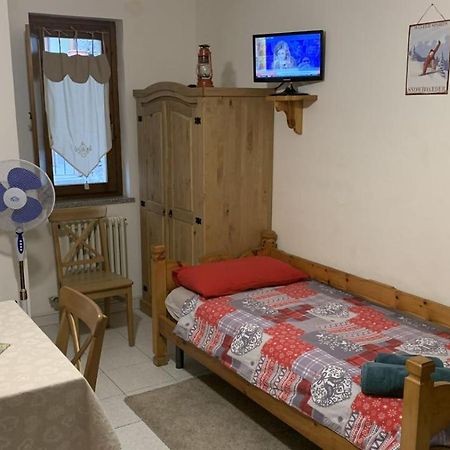 Le Joli Coin Du Passage Apartment Aosta Ngoại thất bức ảnh