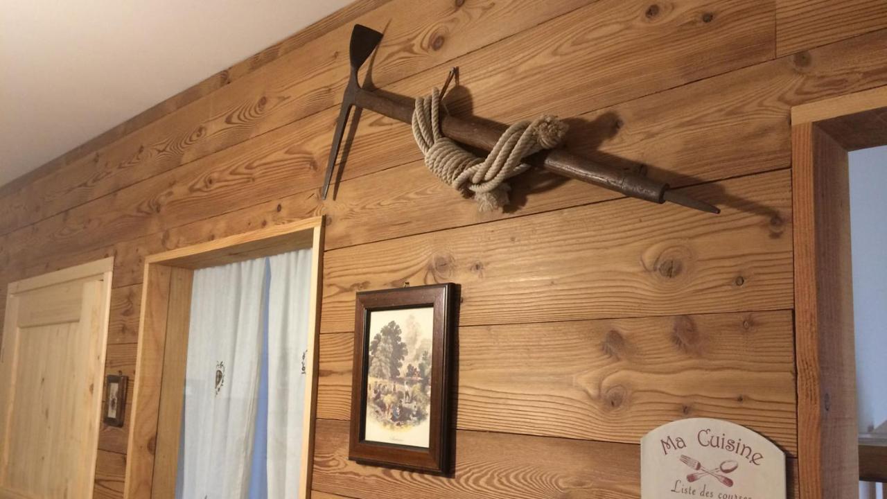 Le Joli Coin Du Passage Apartment Aosta Ngoại thất bức ảnh