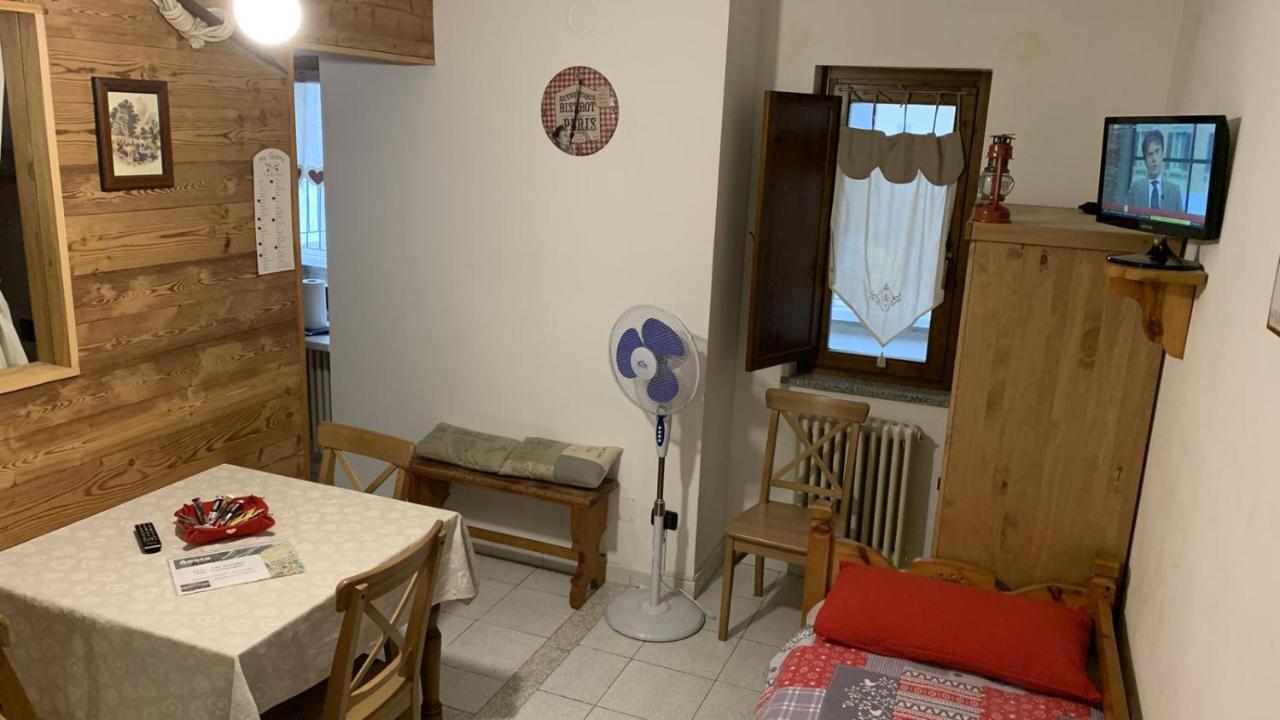 Le Joli Coin Du Passage Apartment Aosta Ngoại thất bức ảnh