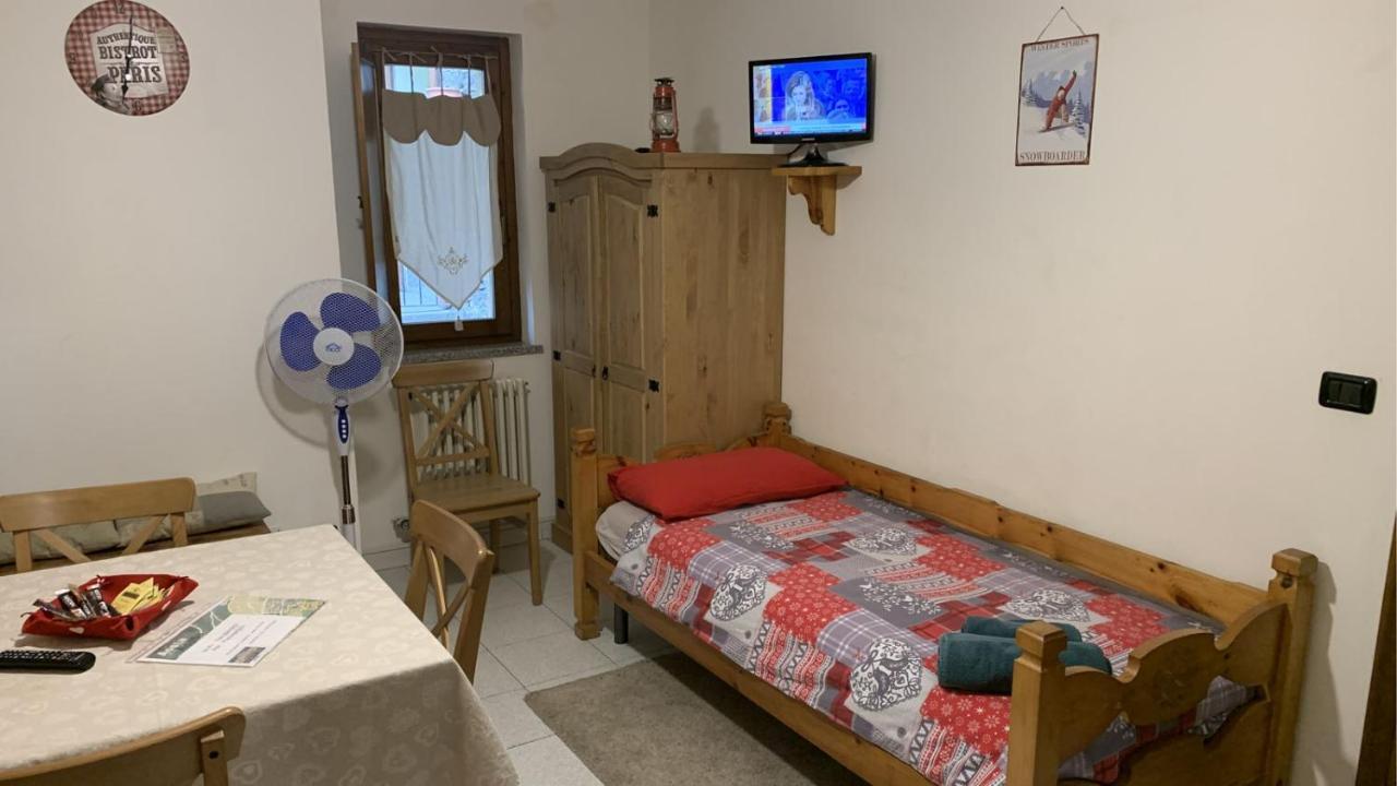 Le Joli Coin Du Passage Apartment Aosta Ngoại thất bức ảnh
